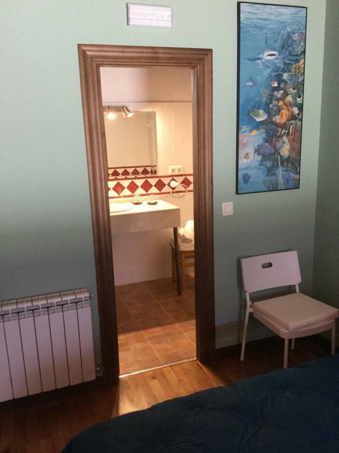 El Interior De Gaia Guest House Arriondas Exterior photo